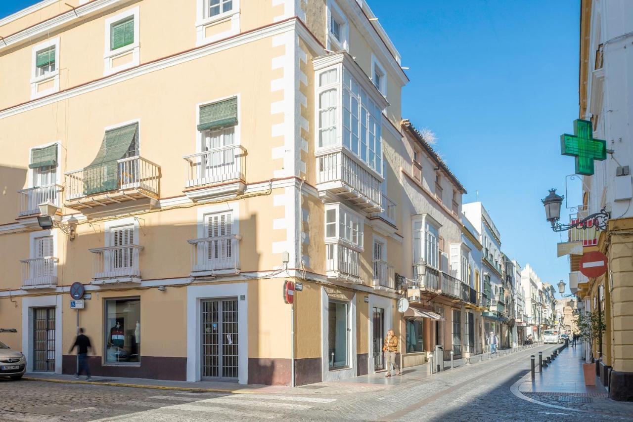 Vivienda Del Siglo XVIII En El Casco Historico Villa El Puerto de Santa Maria Bagian luar foto