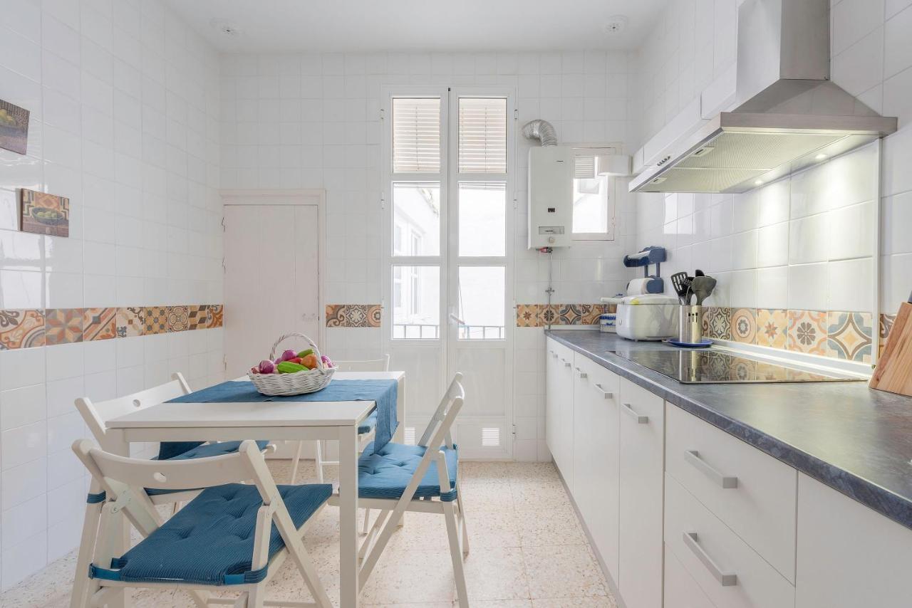 Vivienda Del Siglo XVIII En El Casco Historico Villa El Puerto de Santa Maria Bagian luar foto