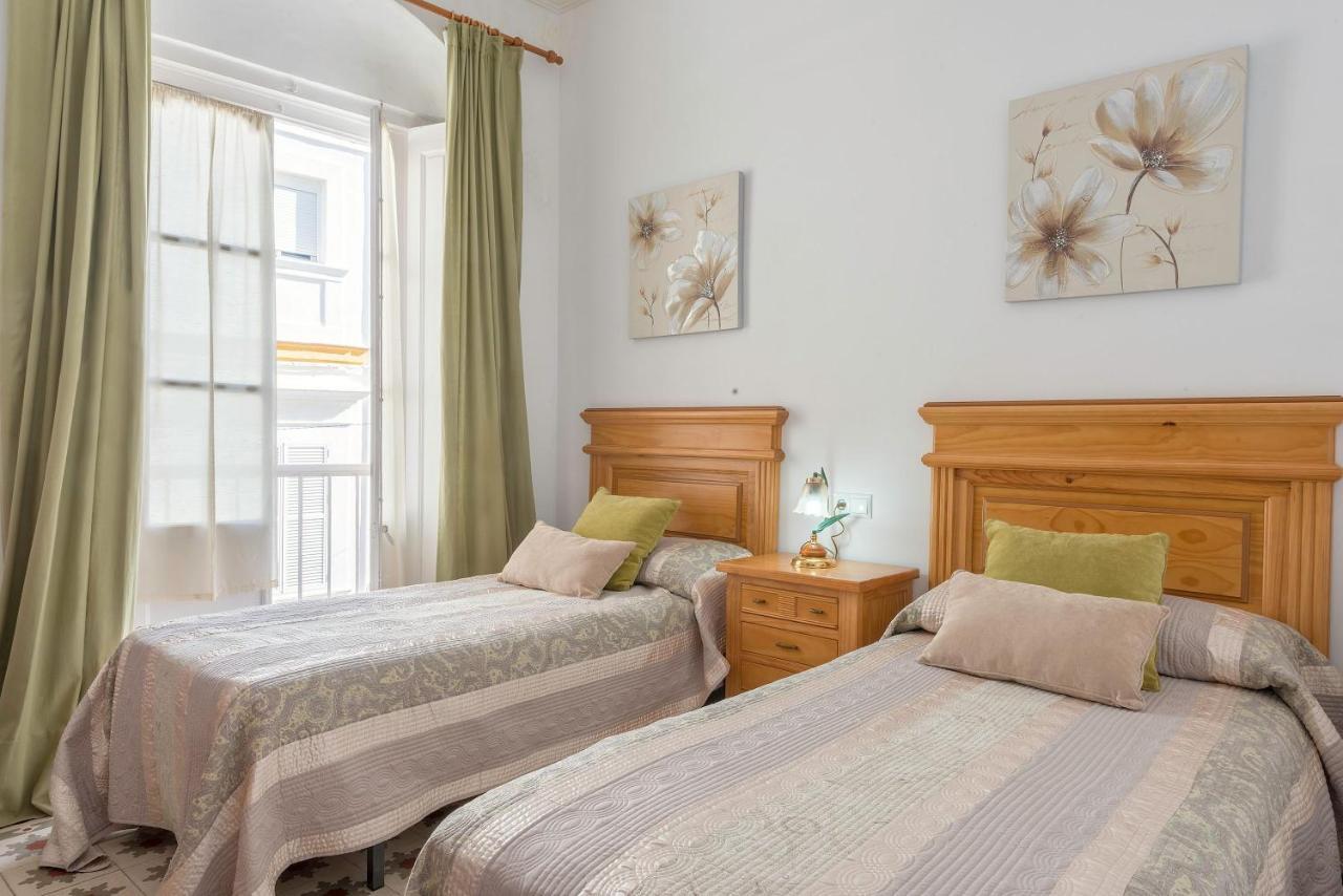 Vivienda Del Siglo XVIII En El Casco Historico Villa El Puerto de Santa Maria Bagian luar foto