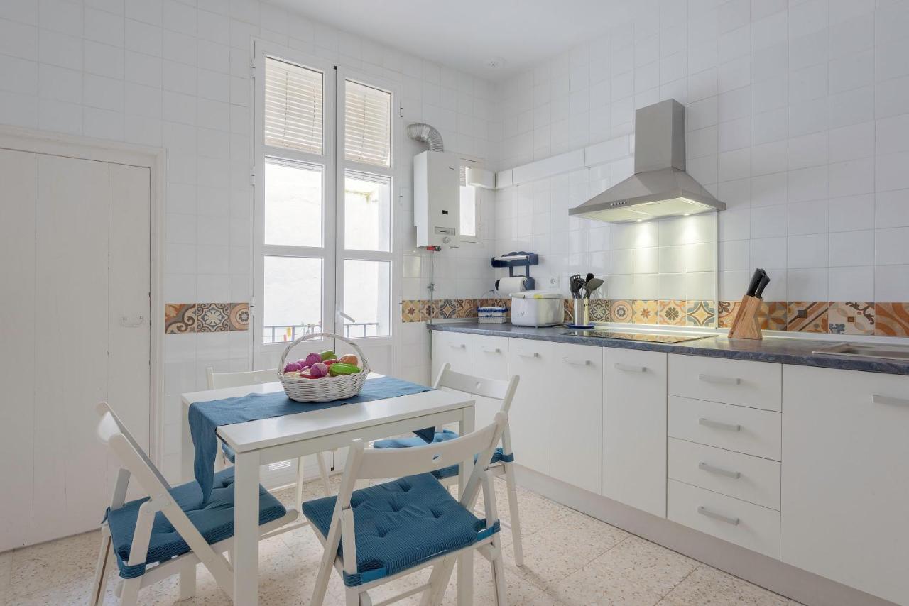 Vivienda Del Siglo XVIII En El Casco Historico Villa El Puerto de Santa Maria Bagian luar foto