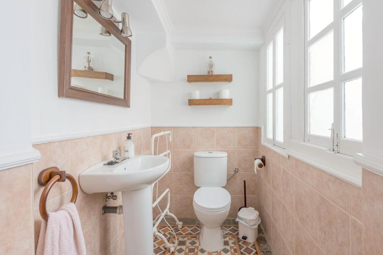 Vivienda Del Siglo XVIII En El Casco Historico Villa El Puerto de Santa Maria Bagian luar foto